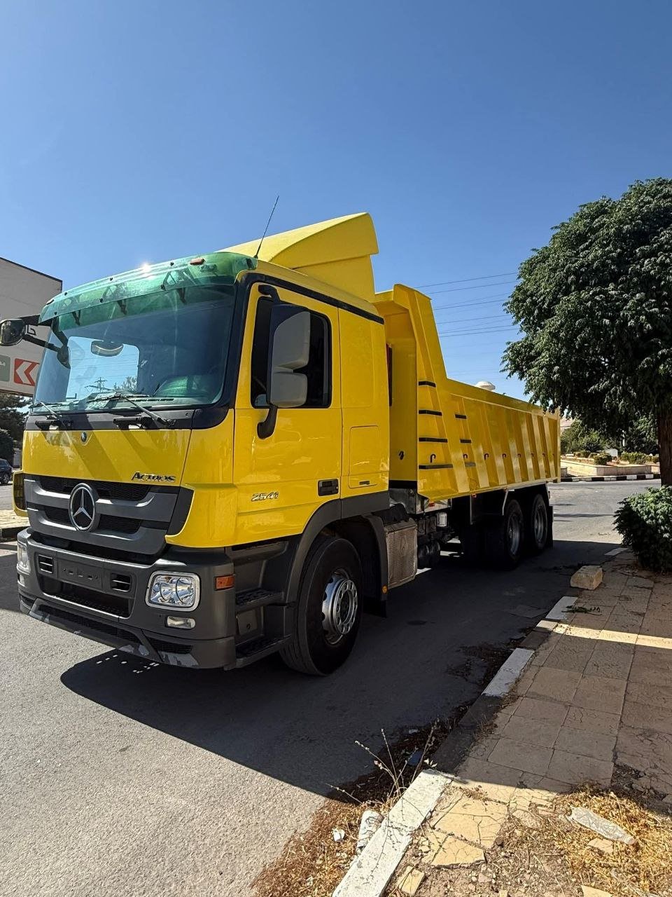 شاحنة قلاب للبيع في سوريا, قلاب مرسيدس 2841 mp2 مديل 2008 تواجد حلب, أفضل موقع لبيع المعدات الثقيلة في سوريا
