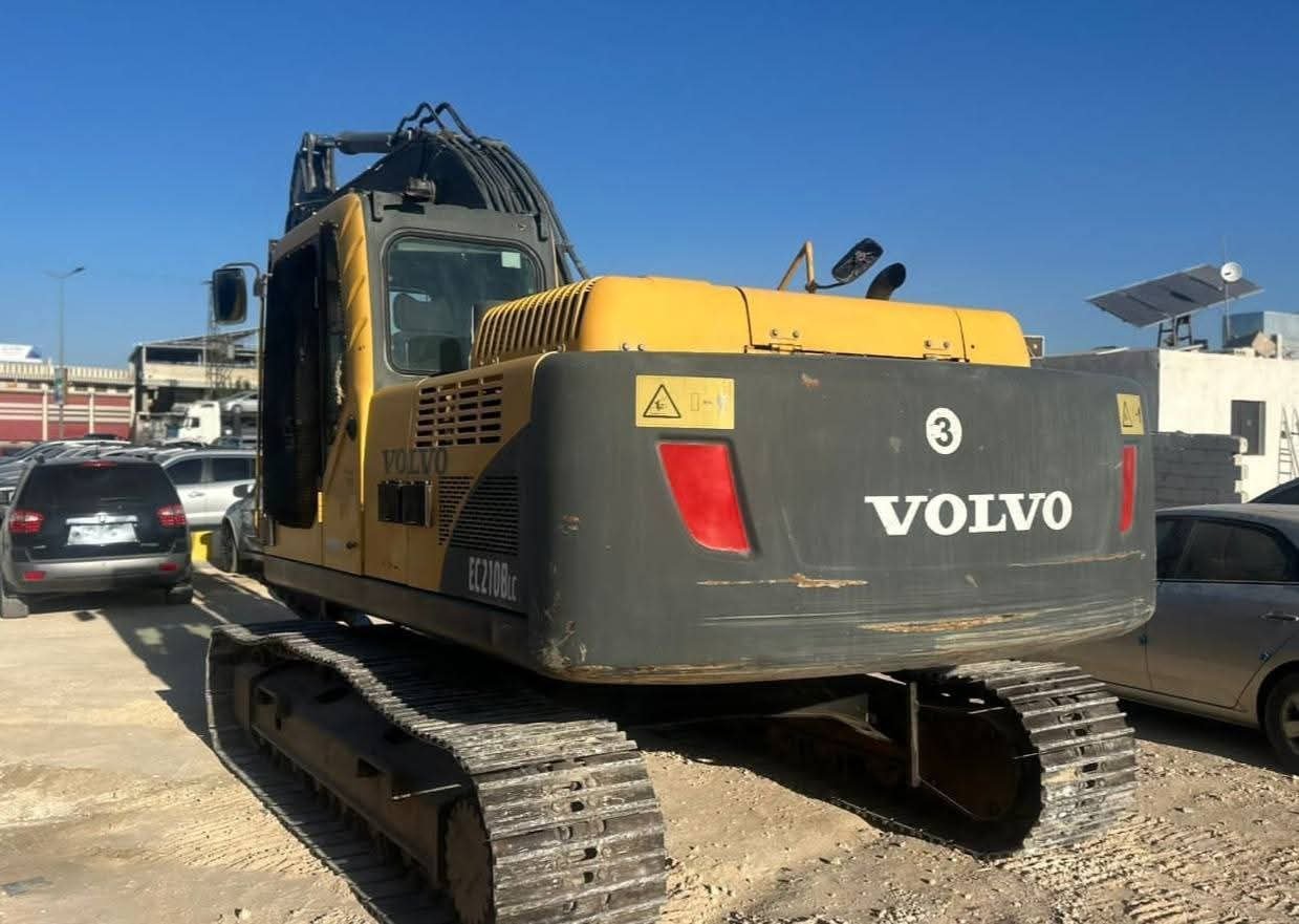 Excavator for sale in Syria, Volvo 210B 2015 model, located in Damascus, the best site for selling heavy equipment in Syria.
