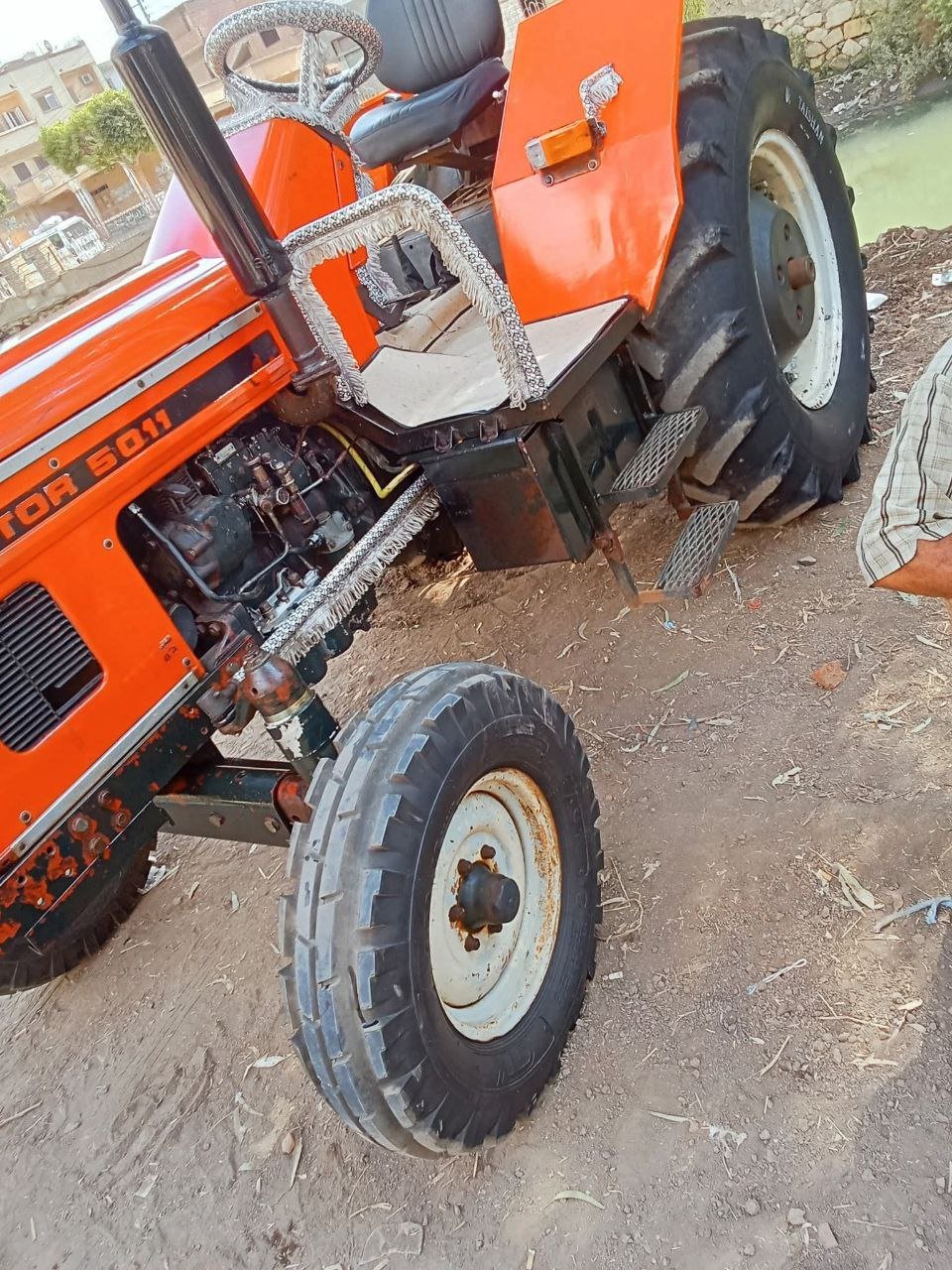 تركتور للبيع في سوريا, zetor 5011 موديل 1981  تواجد حمص, أفضل موقع لبيع المعدات الثقيلة في سوريا