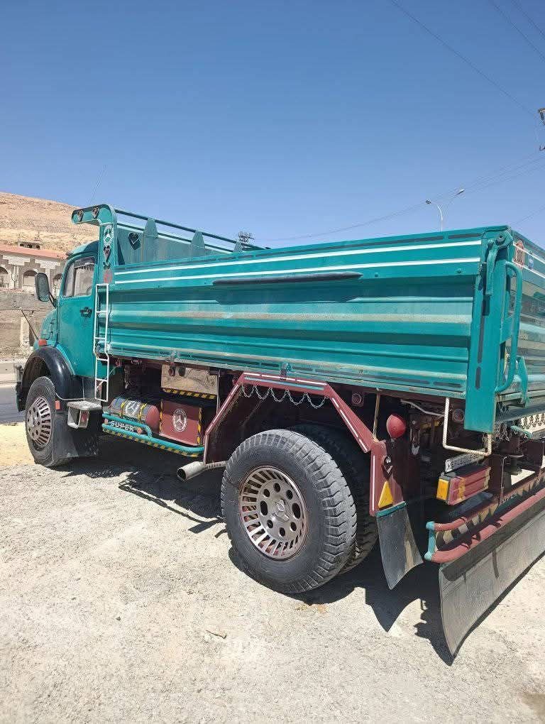 Dump truck for sale in Syria, Mercedes 1313, 1988 model, located in Damascus, the best site for selling heavy equipment in Syria.