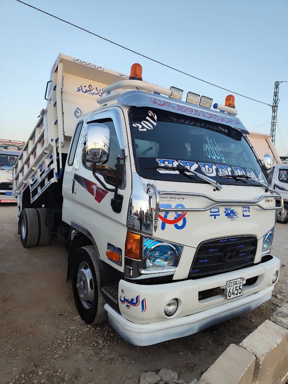 شاحنة قلاب هيونداي للبيع في سوريا , قلاب Hyundai 420 موديل 2012 تواجد إدلب , أفضل موقع لبيع الشاحنات والمعدات الثقيلة في سوريا