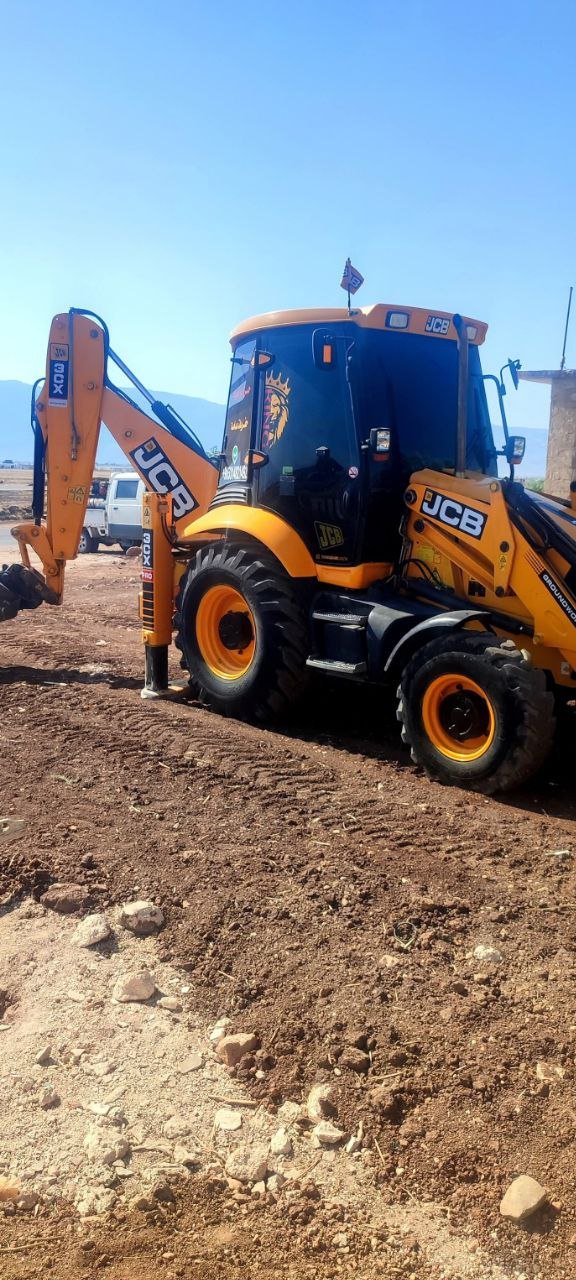 تركس للبيع في سوريا , JCB 3CX موديل 2006 تواجد ادلب, أفضل موقع لبيع الشاحنات والمعدات الثقيلة في سوريا