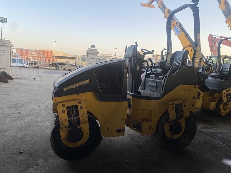 Roller for sale in Syria, Bomag BW120 model 2015 exported from Saudi Arabia to Syria, the best site for selling trucks and heavy equipment in Syria.