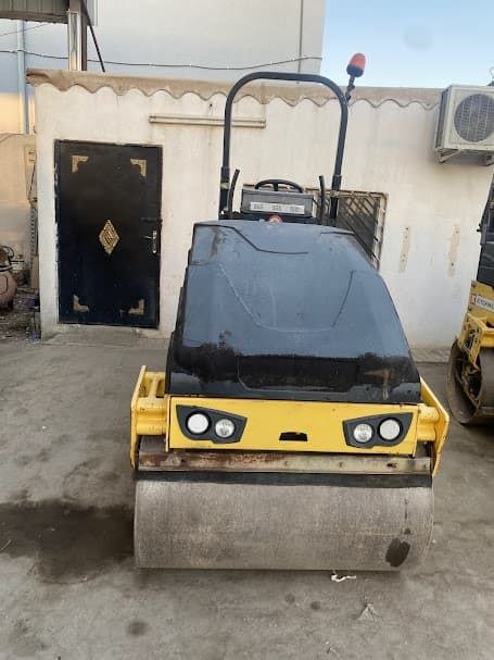 Roller for sale in Syria, Bomag BW120, model 2013, export from Saudi Arabia to Syria, the best site for selling trucks and heavy equipment in Syria.