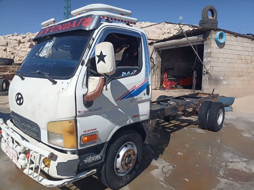 Truck head for sale in Syria, Hyundai Intercooler model 2007 located in Aleppo, the best place to sell trucks and heavy equipment in Syria.
