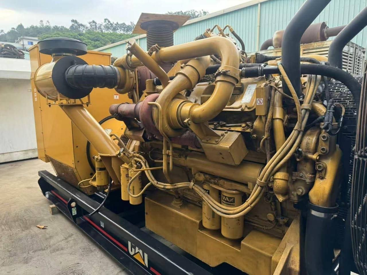 مولد للبيع في سوريا, كاتربلر 900F موديل 2005 تواجد ادلب, أفضل موقع لبيع الشاحنات والمعدات الثقيلة في سوريا