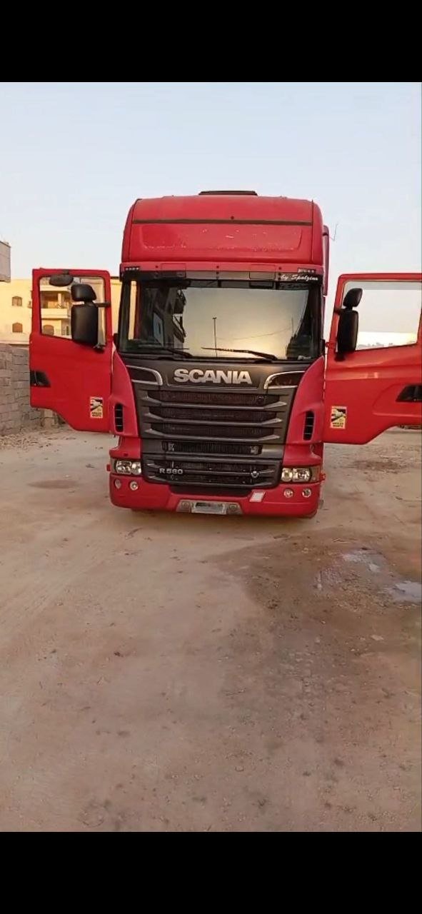 Truck head for sale in Syria, Scania R560 model 2013 located in Aleppo, the best site for selling trucks and heavy equipment in Syria.