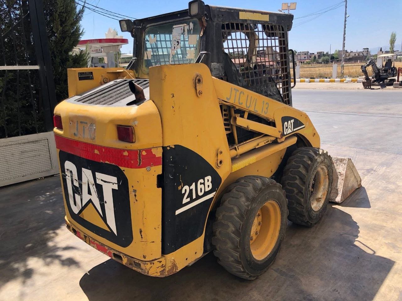 بوبكات للبيع في سوريا, Caterpillar 216 موديل 2008 تصدير من لبنان الى سوريا, أفضل موقع لبيع الشاحنات والمعدات الثقيلة في سوريا