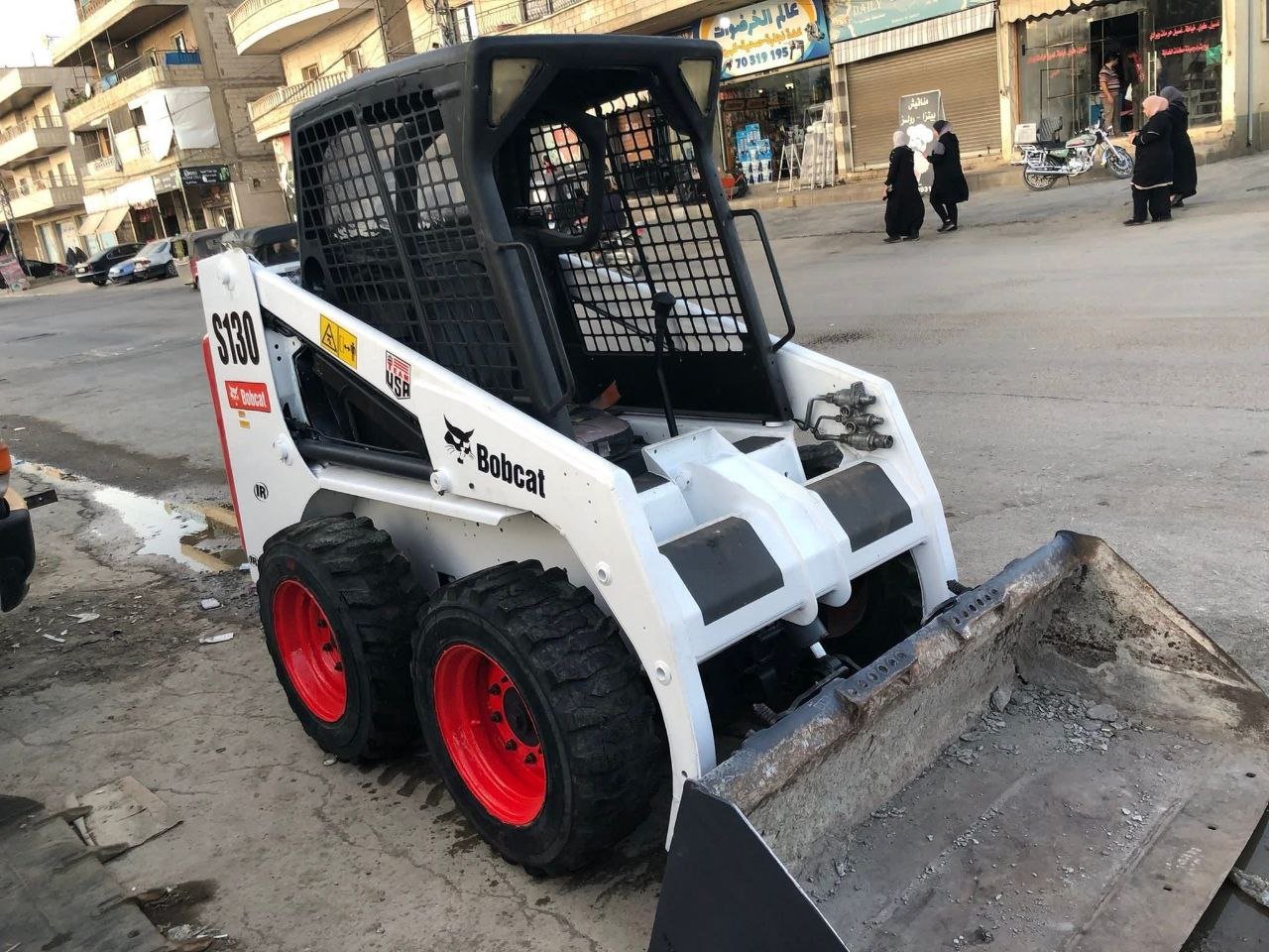 بوبكات للبيع في سوريا, Bobcat S130 موديل 2004 تصدير من لبنان الى سوريا, أفضل موقع لبيع الشاحنات والمعدات الثقيلة في سوريا