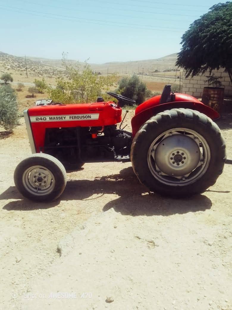 Tractor for sale in Syria, Massey Ferguson 240 model 2007 located in Damascus, the best site for selling trucks and heavy equipment in Syria.