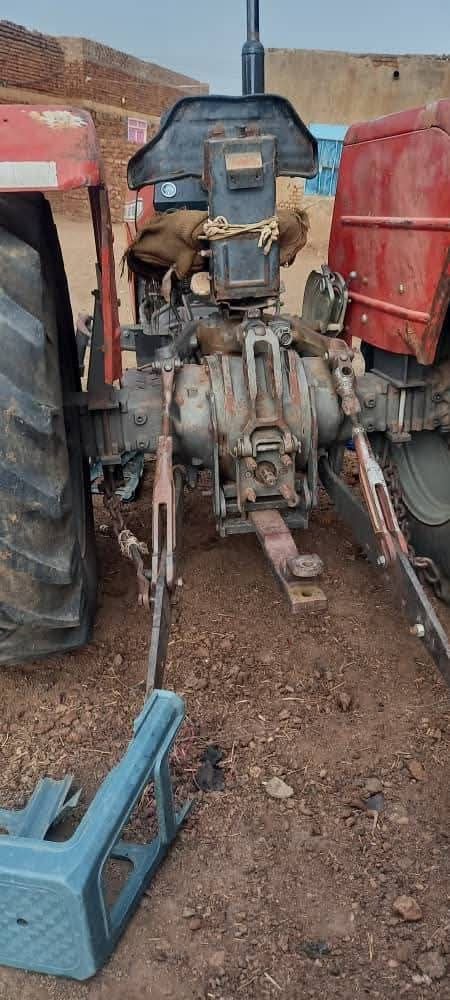 Tractor for sale in Syria, Massey Ferguson 265 model 2007 located in Aleppo, the best site for selling trucks and heavy equipment in Syria.
