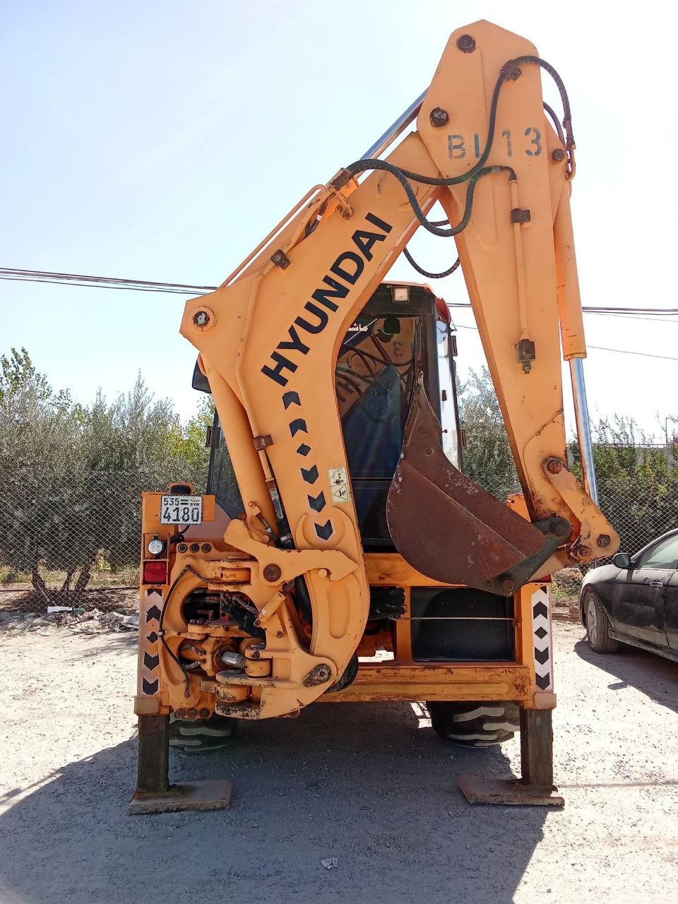 Hyundai 930 loader for sale in Damascus, Hyundai 930 model 2016 available in Damascus, the best site for selling trucks and heavy equipment in Syria