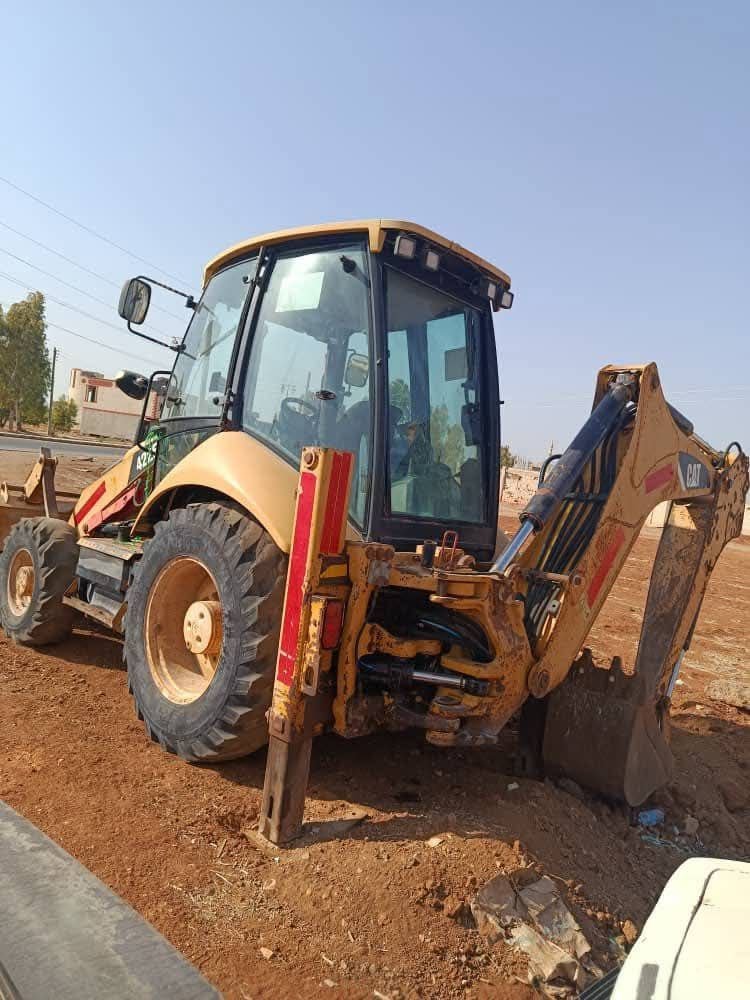 Caterpillar loader for sale in Damascus, Caterpillar 422F model 2017 available in Damascus, the best site for selling trucks and heavy equipment in Syria