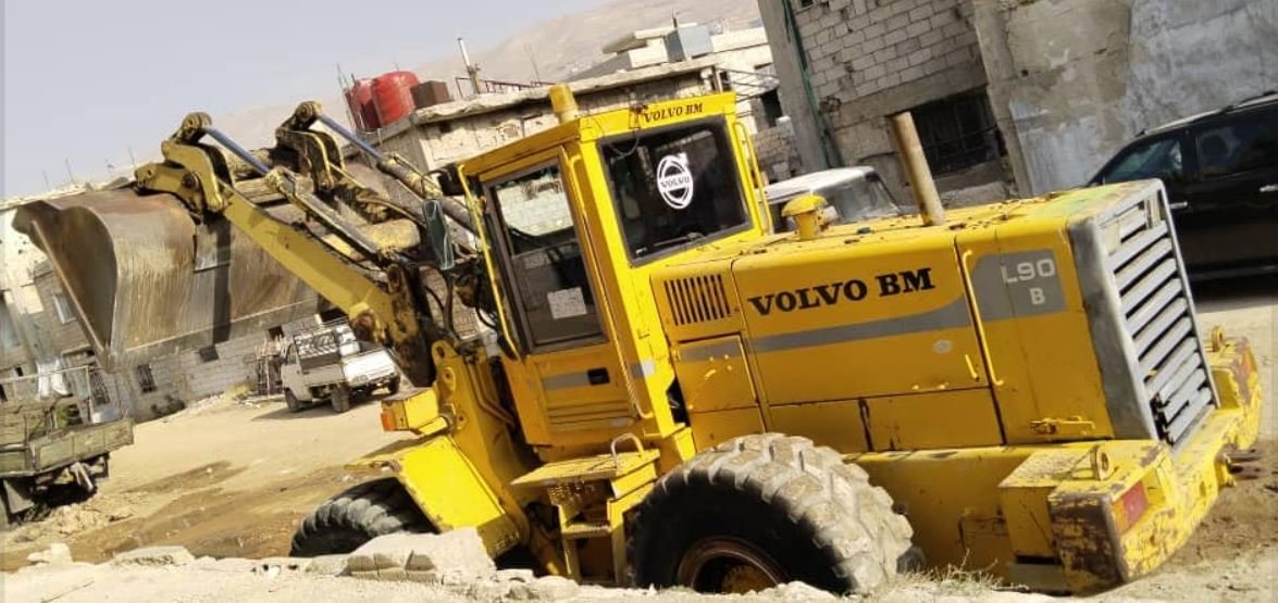 لوادرات للبيع في سوريا، لودر فولفو للبيع في سوريا، طراز 90 موديل 1994.