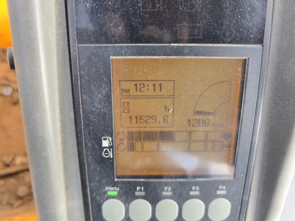 VIO35حفار صفير متوسط3.5 طن, متواجد في دمشق, موديل