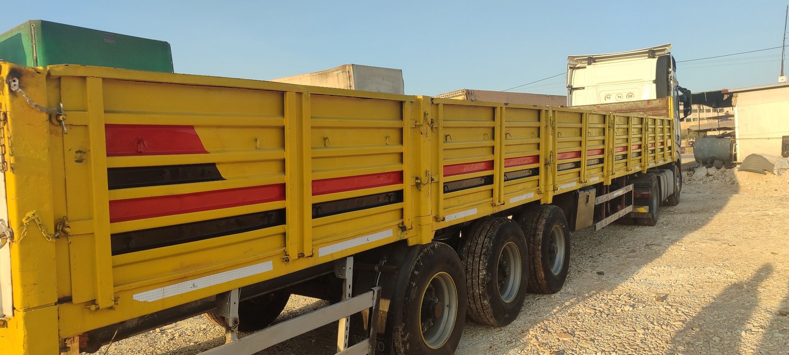 موجود في سوريا, تريلة اورفلية, سرمدا