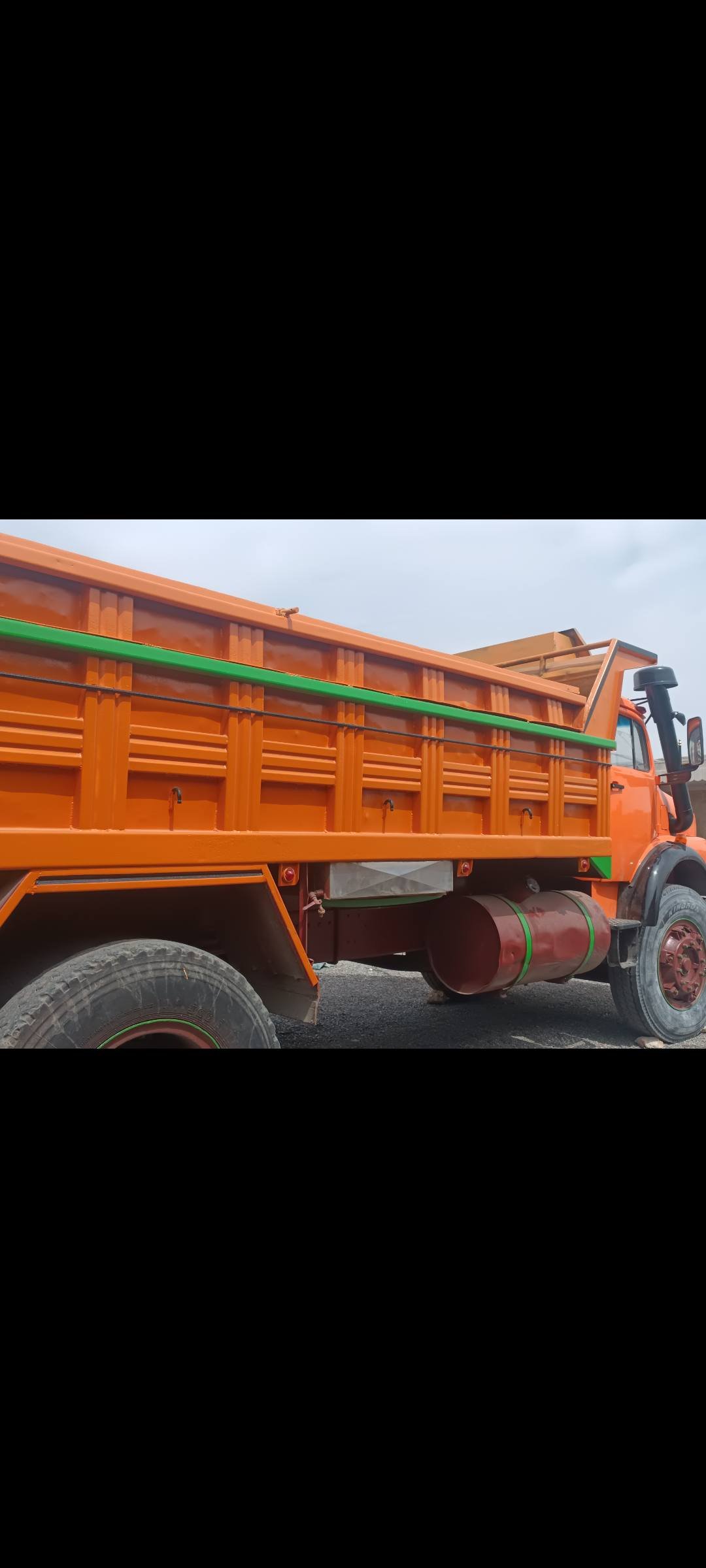 للبيع قلاب مرسيدس, موديل 77, متوفر بحلب