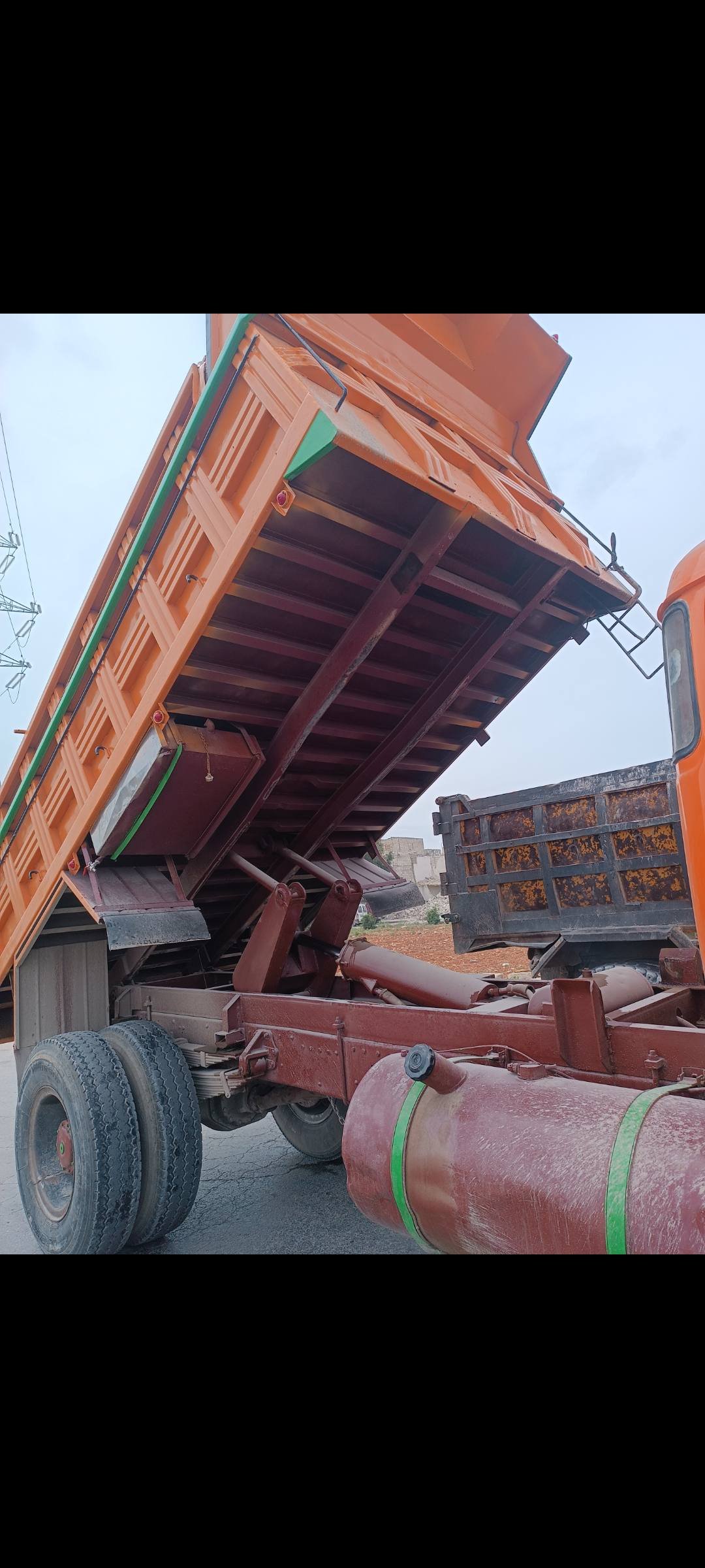 للبيع قلاب مرسيدس, موديل 77, متوفر بحلب