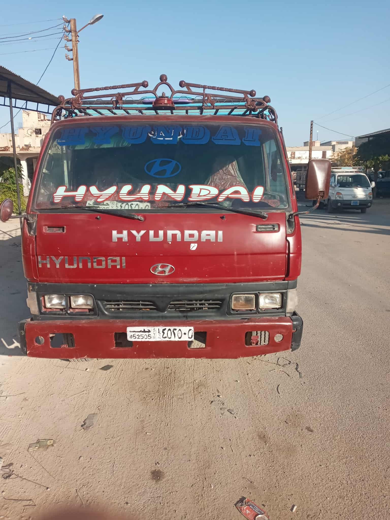 For sale in Aleppo, a Hyundai truck, 1998 model