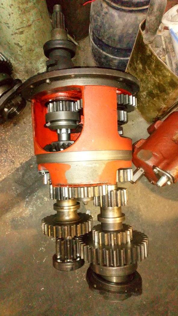 For Sale in Aleppo, ​Available are Chimneys (Exhaust Stacks), Diesel Pumps, and Carburetors.