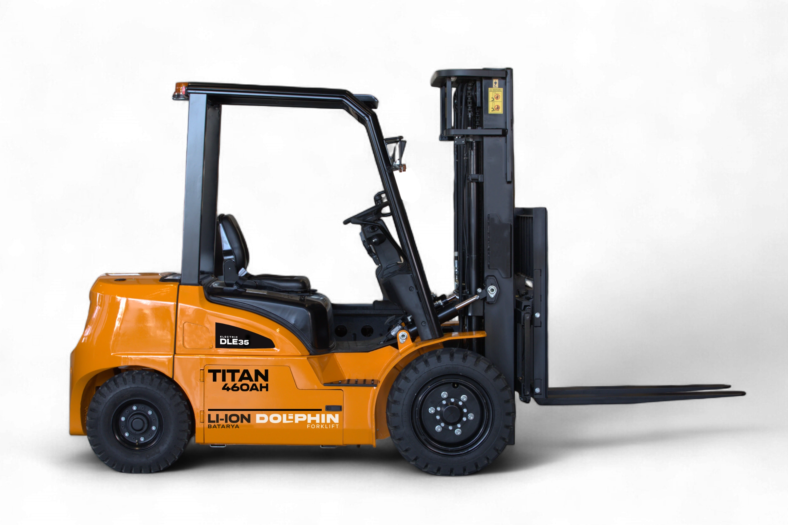 For Sale in Aleppo, Syria: Dolphin Forklift TITAN DLE-35 Electric, 3.5 Ton Capacity, 6 Metre Lifting Height. Imported from Turkey.