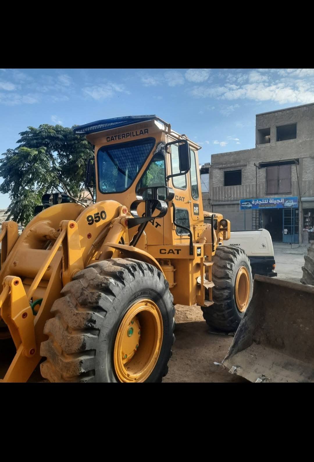 للبيع في ريف دمشق دوما: تركس كاتر بيلر (جرافة) موديل 1981