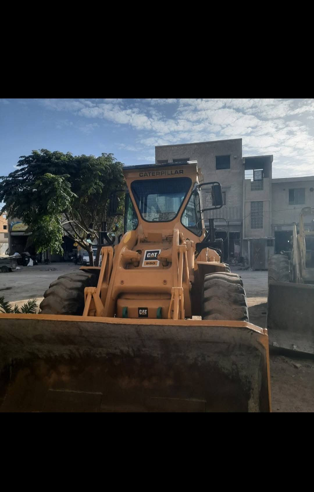 للبيع في ريف دمشق دوما: تركس كاتر بيلر (جرافة) موديل 1981