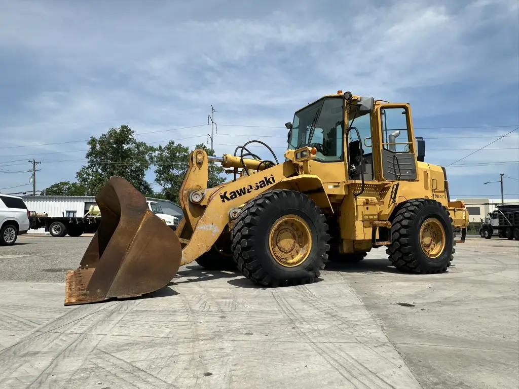 KAWASAKI loader for sale in Damascus, KAWASAKI 70Z5 model 2006 available in Damascus, the best site for selling trucks and heavy equipment in Syria.