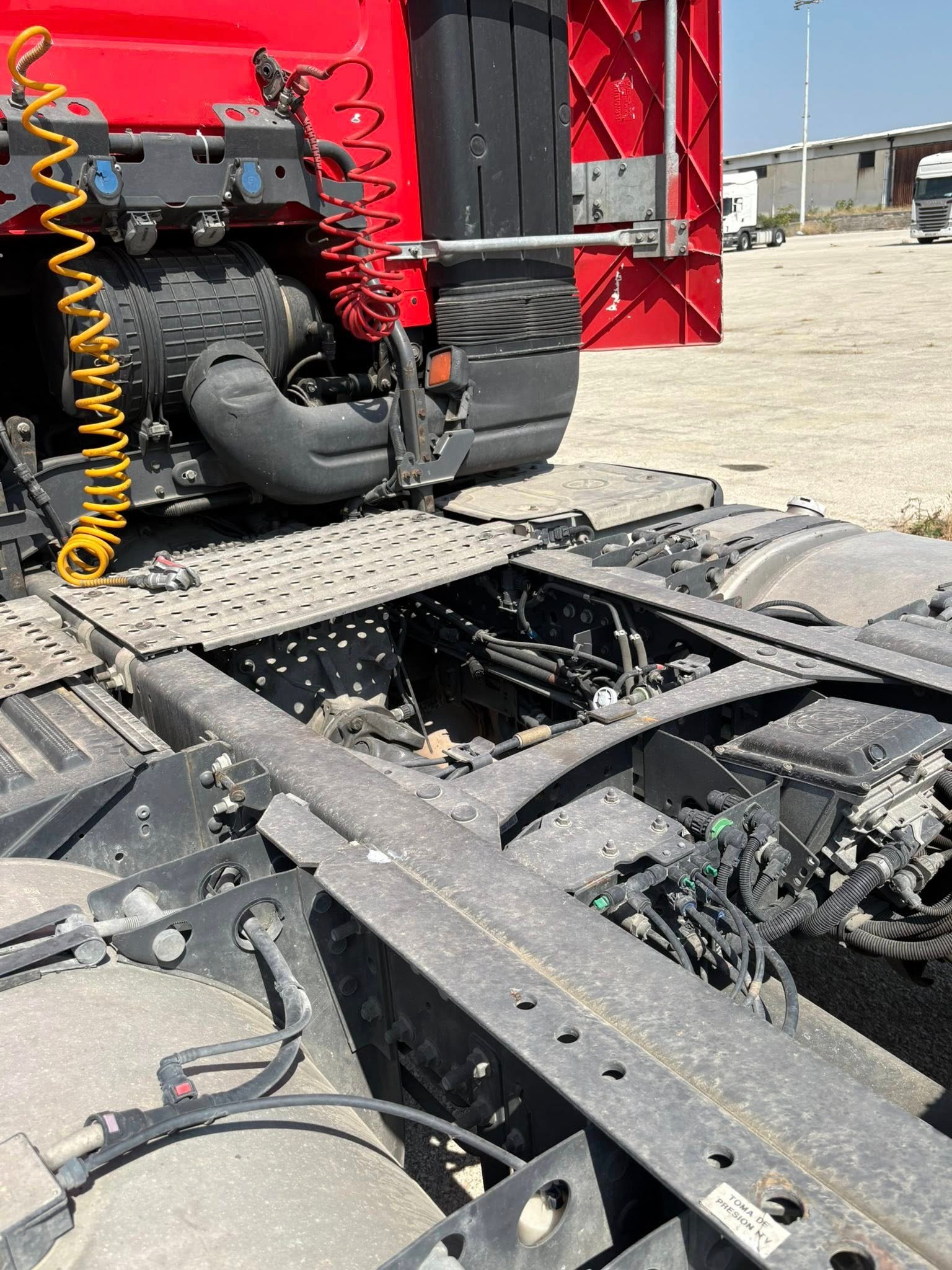 للبيع شاحنة رينو 460 DXI, أوتوماتيك 2013 | وارد إسبانيا - اللاذقية.