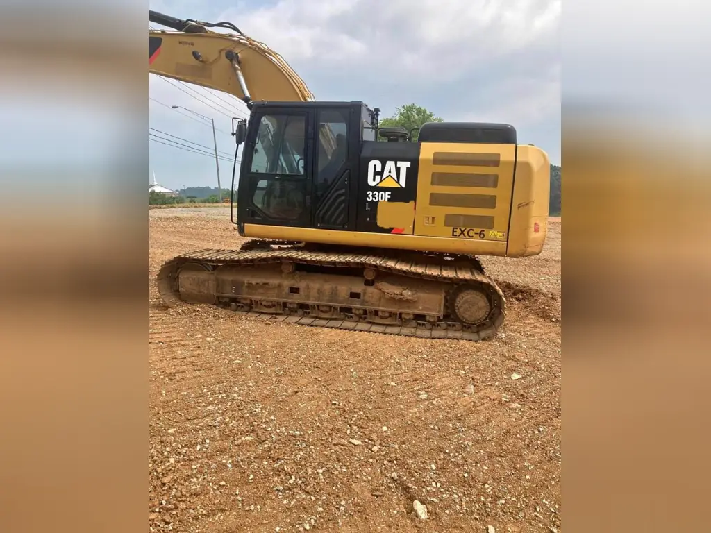 Caterpillar excavator for sale in Idlib, Caterpillar 330FLs model 2017 located in Idlib, the best site for selling trucks and heavy equipment in Syria
