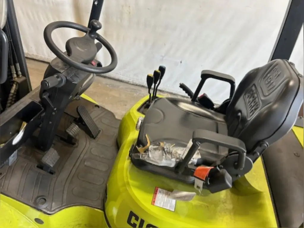 ستافة Material للبيع في حلب, Material GTS25Ls موديل 2020 تواجد حلب, أفضل موقع لبيع الشاحنات والمعدات الثقيلة في سوريا