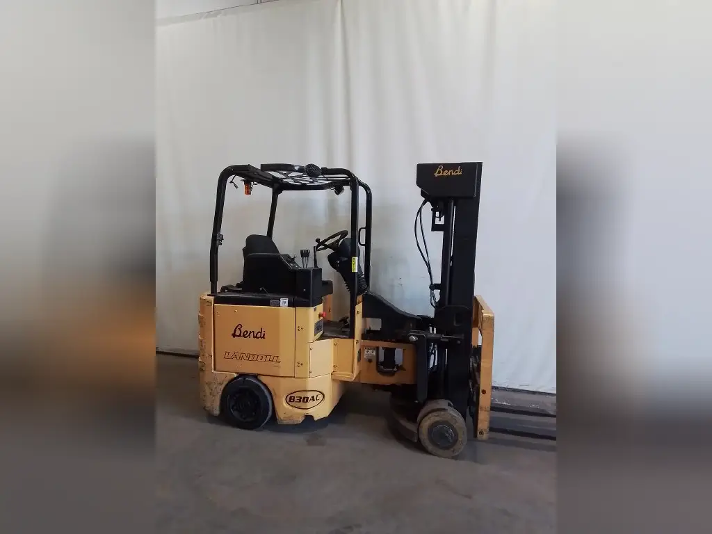 Forklift truck for sale in Homs, Bendi B30, 2011 model, located in Homs, the best site for selling trucks and heavy equipment in Syria