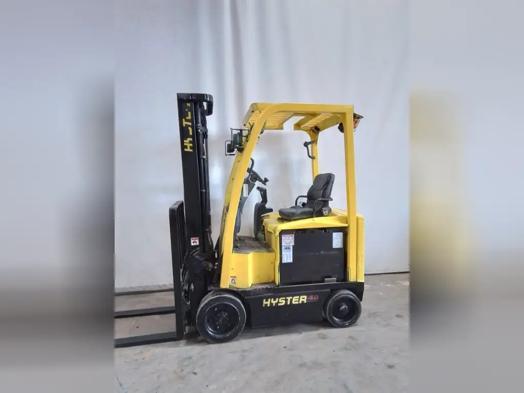 Hyster forklift for sale in Homs, Hyster E40XN model 2015 available in Homs, the best site for selling trucks and heavy equipment in Syria