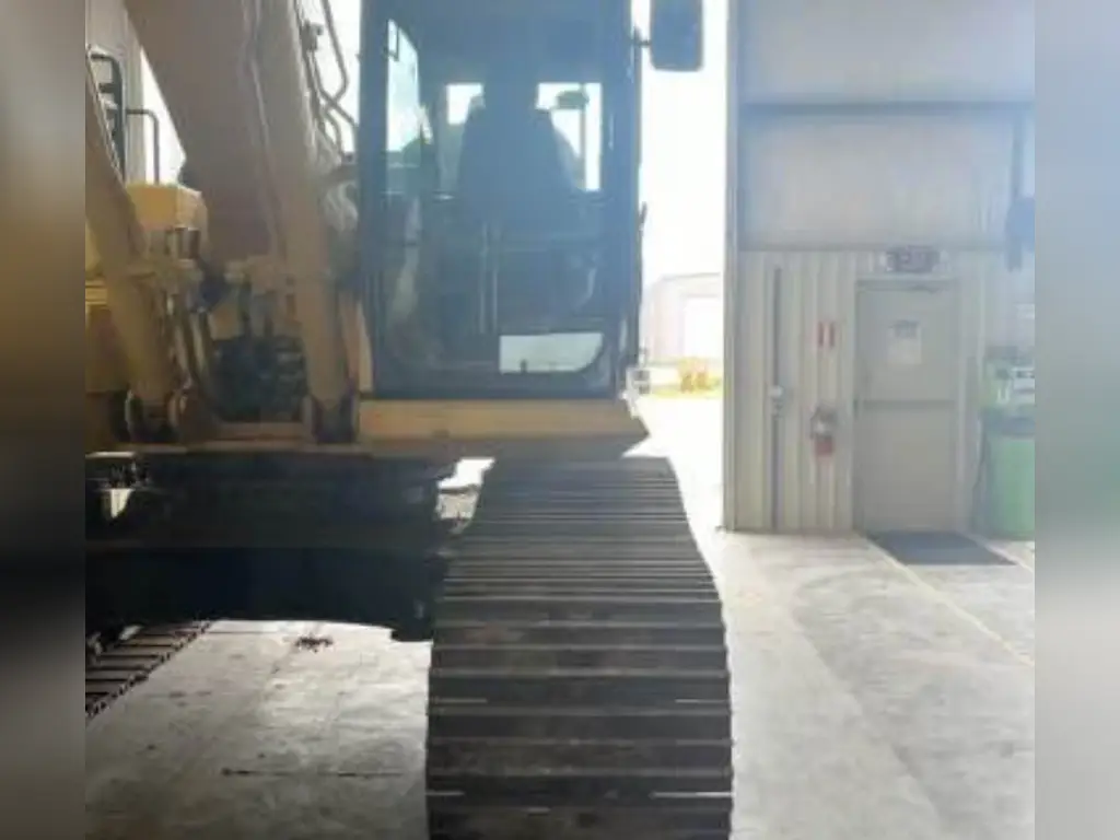 حفار Komatsu للبيع في دمشق, Komatsu PC360LC موديل 2020 تواجد دمشق, أفضل موقع لبيع الشاحنات والمعدات الثقيلة في سوريا