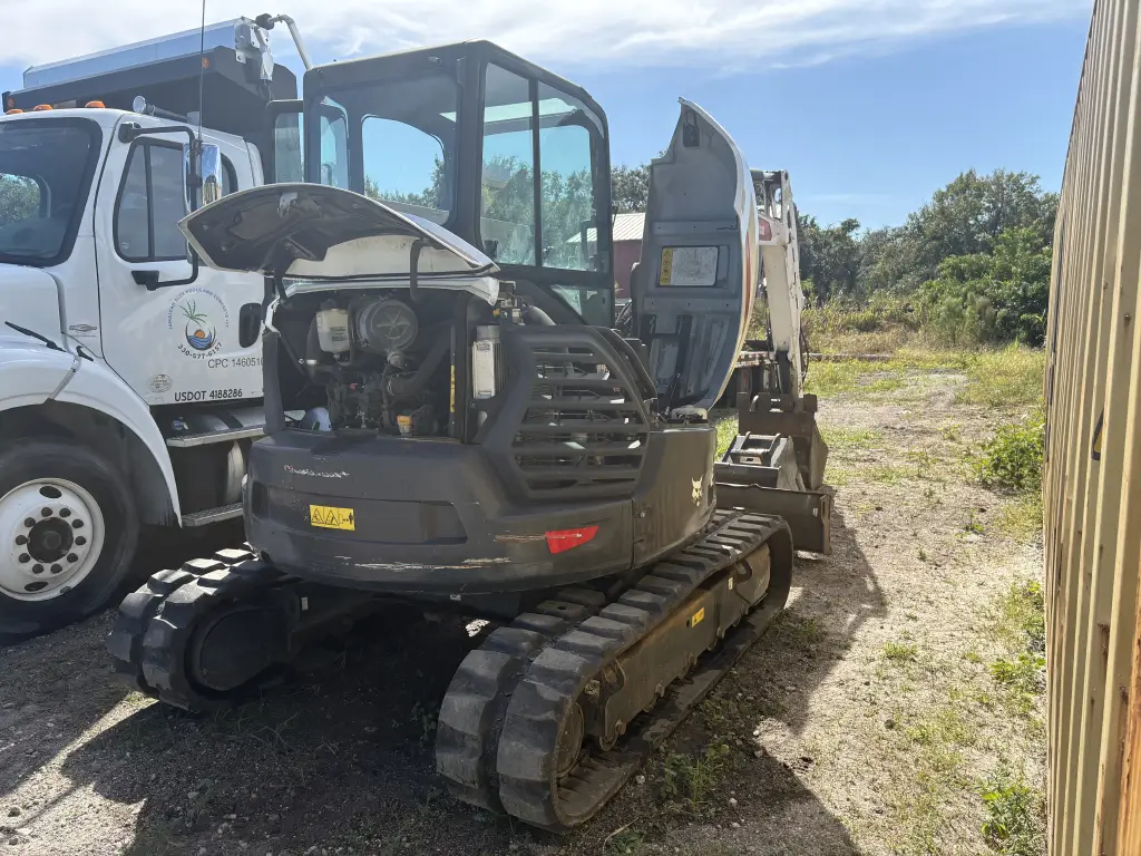 BOBCAT excavator for sale in Damascus, BOBCAT E50s model 2020, located in Damascus. The best site for selling trucks and heavy equipment in Syria.