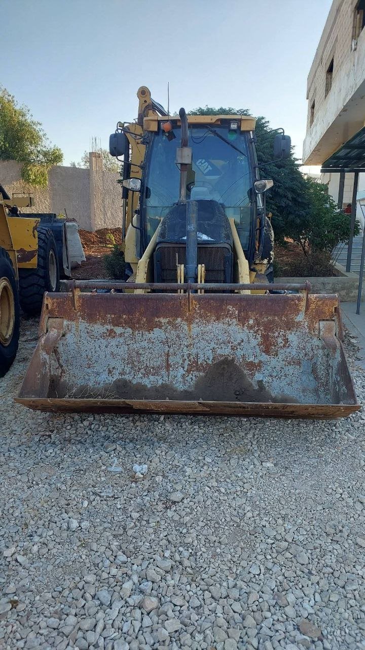 Caterpillar loader for sale in Damascus, Caterpillar 422 model 2007 available in Damascus, the best site for selling trucks and heavy equipment in Syria
