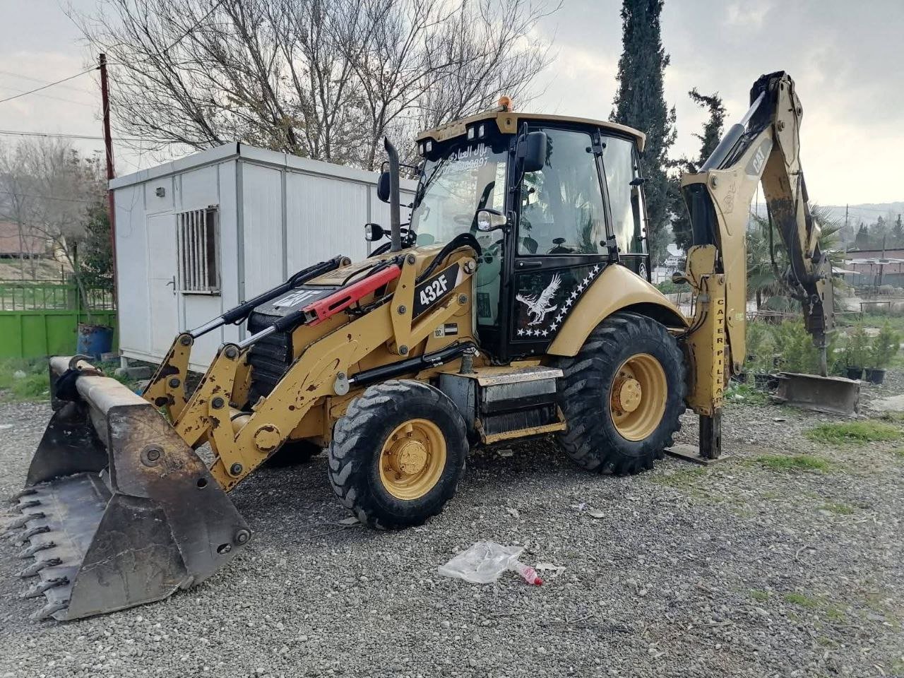 لودر كتربلر للبيع في دمشق, كتربلر 432F موديل 2014 تواجد دمشق, أفضل موقع لبيع الشاحنات والمعدات الثقيلة في سوريا