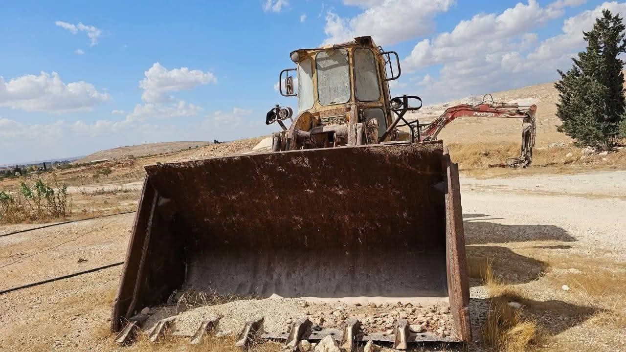 Caterpillar loader for sale in Damascus, Caterpillar FM500 model 2007 available in Damascus, the best site for selling trucks and heavy equipment in Syria