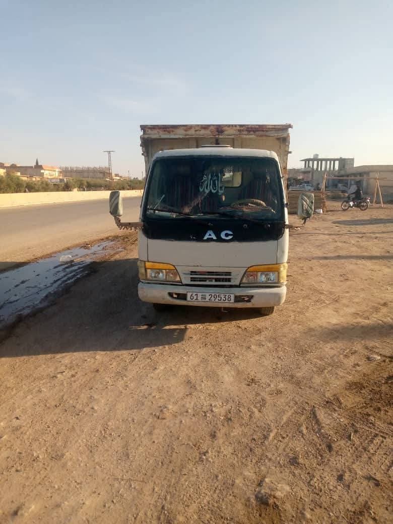 Jack truck for sale in Damascus, Jack 1040 model 2005, located in Damascus, the best site for selling trucks and heavy equipment in Syria