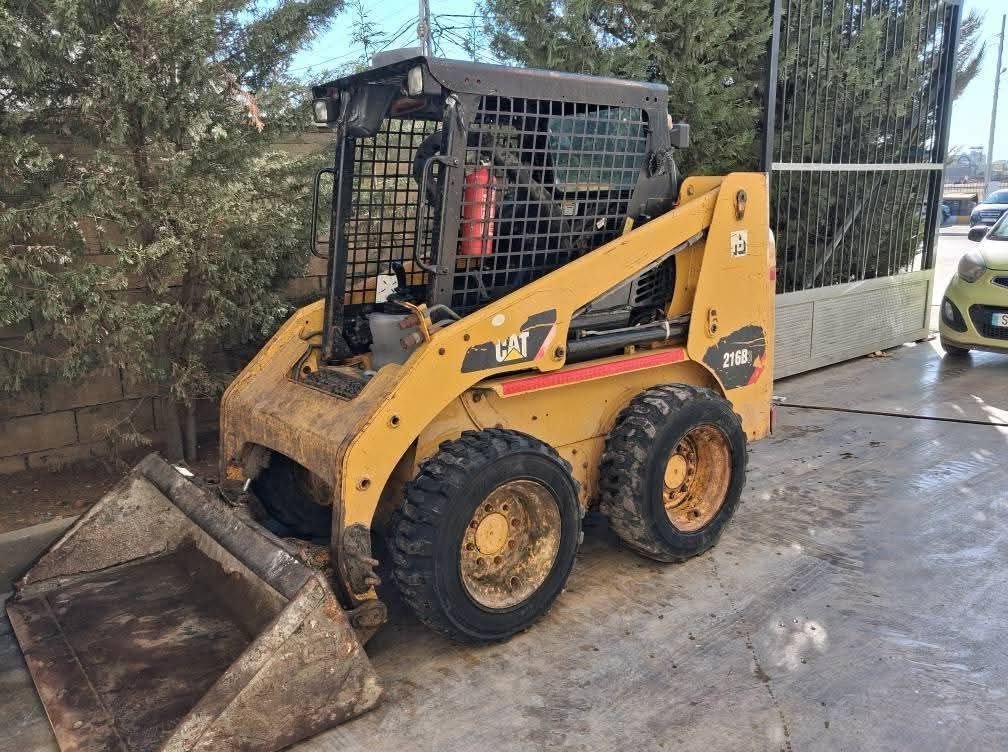 Bobcats for sale in Damascus, CaT 216B3, 2015 model, located in Damascus, the best site for selling trucks and heavy equipment in Syria