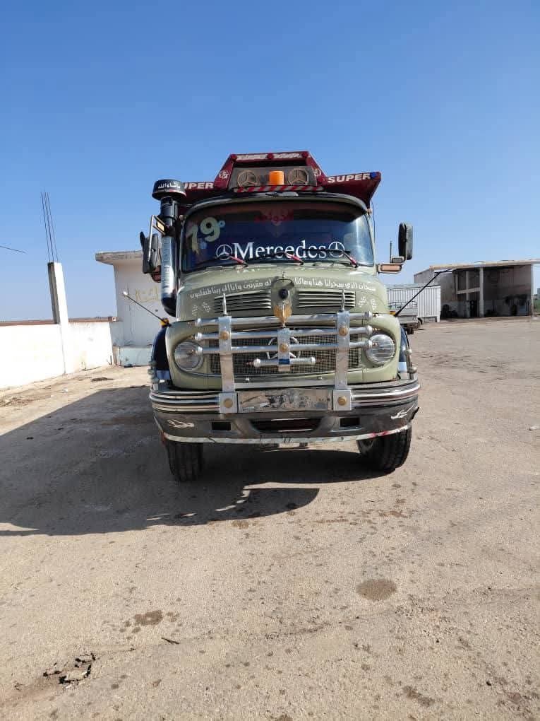 Mercedes crane for sale in Damascus, Mercedes 192 model 1970 available in Damascus, the best site for selling trucks and heavy equipment in Syria