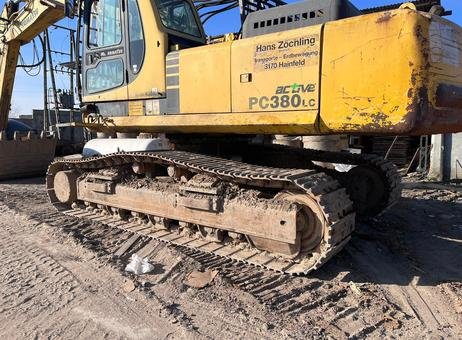 Komatsu excavator for sale in Idlib, Komatsu PC380 model 2011, located in Idlib, the best site for selling trucks and heavy equipment in Syria