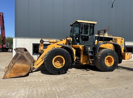 لودر Hyundai للبيع في ادلب, Hyundai HL770 موديل 2014 تواجد ادلب, أفضل موقع لبيع الشاحنات والمعدات الثقيلة في سوريا