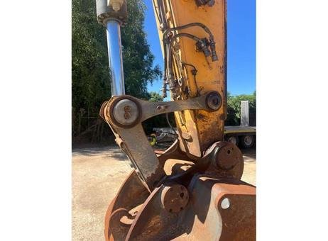 حفار LIEBHERR للبيع في ادلب, LIEBHERR R936 موديل 2016 تواجد ادلب, أفضل موقع لبيع الشاحنات والمعدات الثقيلة في سوريا