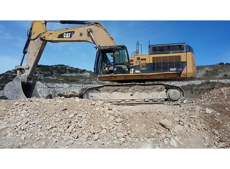 حفار CAT للبيع في ادلب, CAT 365 موديل 2007 تواجد ادلب, أفضل موقع لبيع الشاحنات والمعدات الثقيلة في سوريا