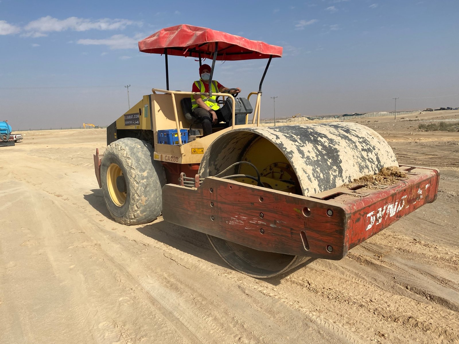 New offer for sell Compactor Roller, Dynapac Roller For Sell in Syria, Model 2007