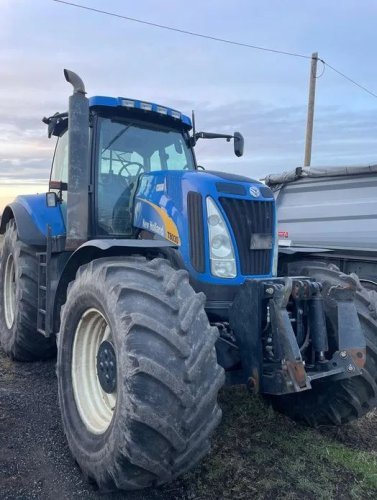 New Holland tractor for sale in Homs, New Holland 8030, 2009 model, located in Homs. The best site for selling trucks and heavy equipment in Syria.