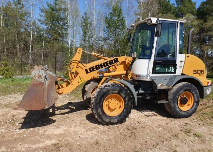 Liebherr loader for sale in Homs, Bobcat 506 model 2008 located in Homs, the best site for selling trucks and heavy equipment in Syria