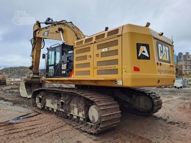 Caterpillar excavator for sale in Homs, Caterpillar 374FL model 2019, located in Homs, the best site for selling trucks and heavy equipment in Syria