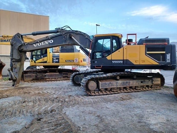 VOLVO Excavator for sale in Aleppo, VOLVO EC380EL model 2019 located in Aleppo, the best site for selling trucks and heavy equipment in Syria